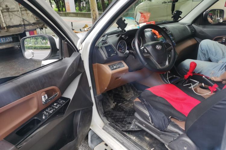 Used JDMC T7 2017 2.0T PLUS Two-Wheel Drive Luxury Edition Extended Wheelbase D20B Driver Seat