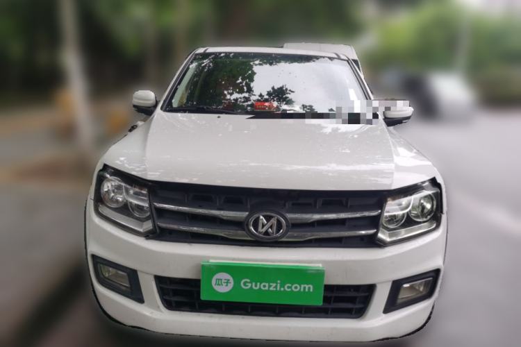 Used JDMC T7 2017 2.0T PLUS Two-Wheel Drive Luxury Edition Extended Wheelbase D20B Front