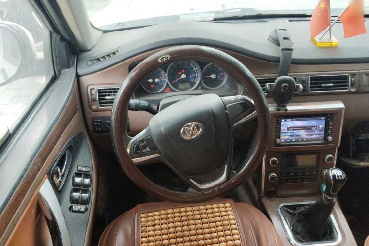 Used JDMC T7 2017 2.2L PLUS Four-Wheel Drive Ultra-Luxury Edition with Extended Wheelbase V22 Steering Wheel
