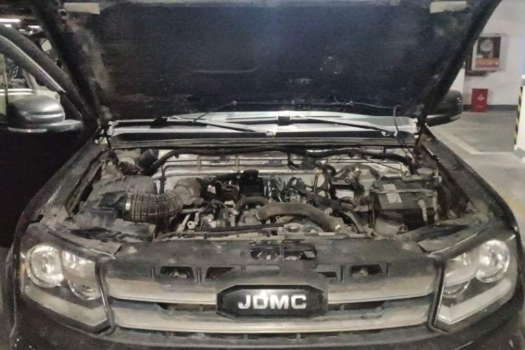 Used JDMC T7 2018 2.0T PLUS Two-Wheel Drive Luxury Edition Extended Wheelbase 4K21D4T Engine Bay