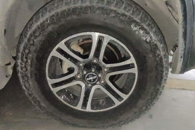Used JDMC T7 2018 2.0T PLUS Two-Wheel Drive Luxury Edition Extended Wheelbase 4K21D4T Right Front Wheel Hub
