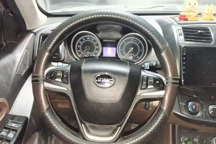 Used JDMC T7 2018 2.0T PLUS Two-Wheel Drive Luxury Edition Extended Wheelbase 4K21D4T Steering Wheel