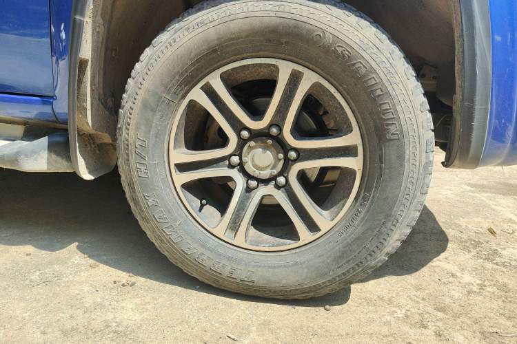 Used JDMC T7 2019 2.8T Two-Wheel-Drive Elite Edition Extended Wheelbase JE493ZLQ5D Right Front Wheel Hub