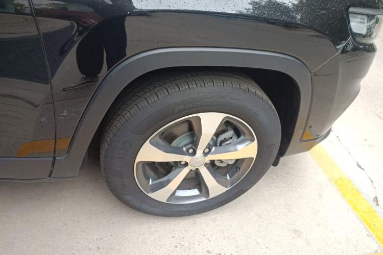 Used Jeep Cherokee 2020 2.0T Two-Wheel Drive Leading Edition Right Front Wheel Hub