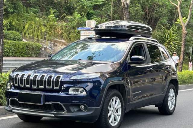 Used Jeep Cherokee 2016 2.4L Professional Smart Version