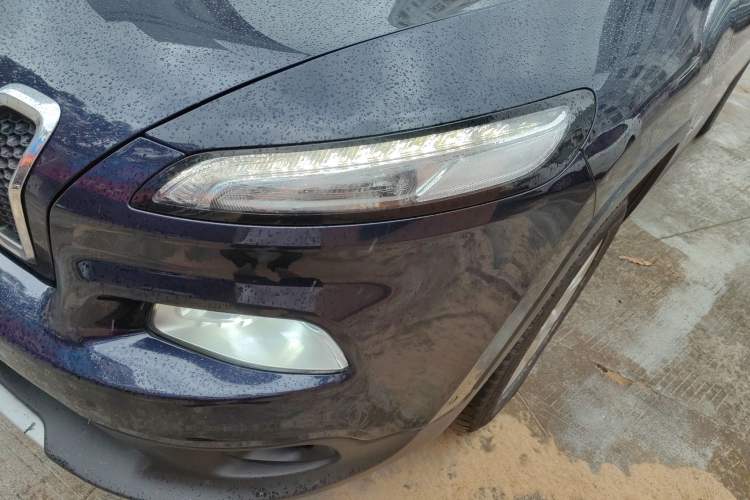 Used Jeep Cherokee 2016 2.4L Professional Smart Version Left Front Headlight