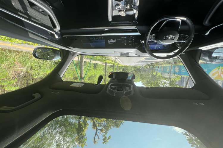 Used Jeep Cherokee 2016 2.4L Professional Smart Version Trunk