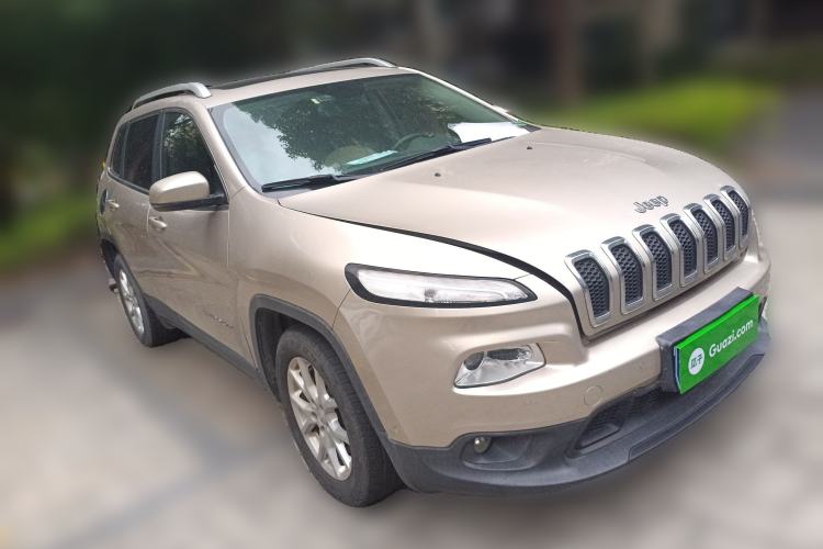 Used Jeep Cherokee 2016 2.4L Leading Edition Exterior 2