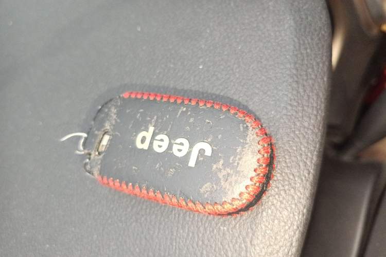 Used Jeep Cherokee 2016 2.4L Leading Edition Interior 1
