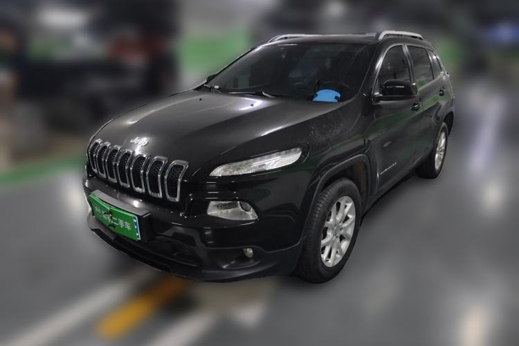 Used Jeep Cherokee 2014 2.4L Urban Edition Guazi used car, China used car export, Used car for sale, Used  cars, Cheapest cars for sale
