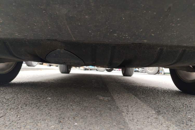 Used Jeep Cherokee 2014 2.4L Luxury Edition Chassis Front