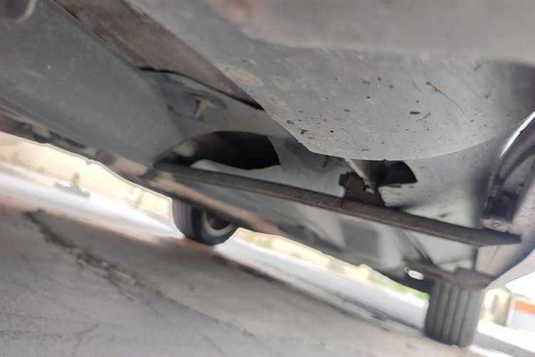 Used Jeep Cherokee 2014 2.4L Luxury Edition Chassis Front Left