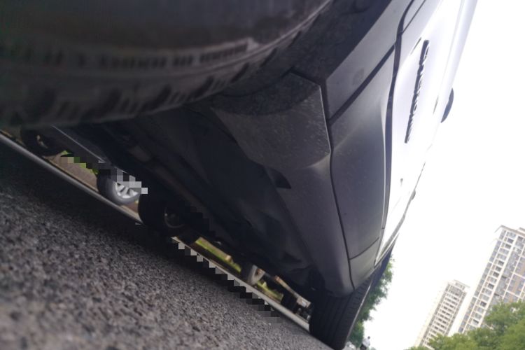 Used Jeep Cherokee 2014 2.4L Luxury Edition Chassis Front Left