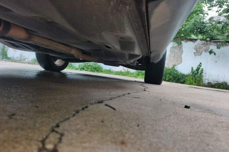 Used Jeep Cherokee 2014 2.4L Luxury Edition Chassis Front Left