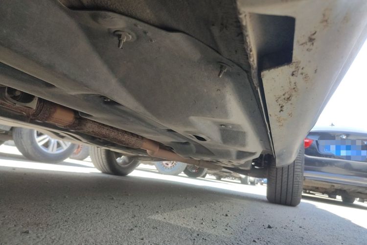 Used Jeep Cherokee 2014 2.4L Luxury Edition Chassis Front Left