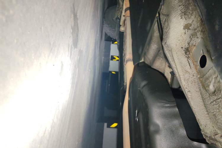 Used Jeep Cherokee 2014 2.4L Urban Edition Chassis Rear Left