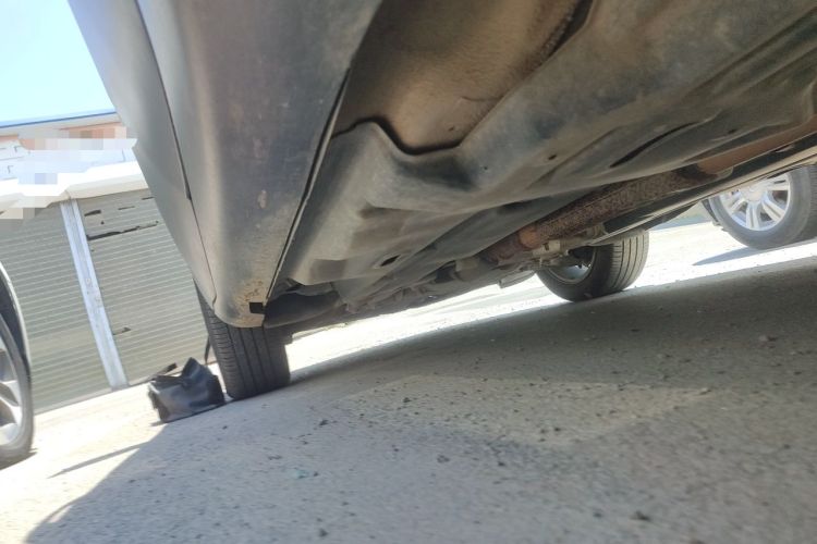 Used Jeep Cherokee 2014 2.4L Luxury Edition Chassis Rear Left