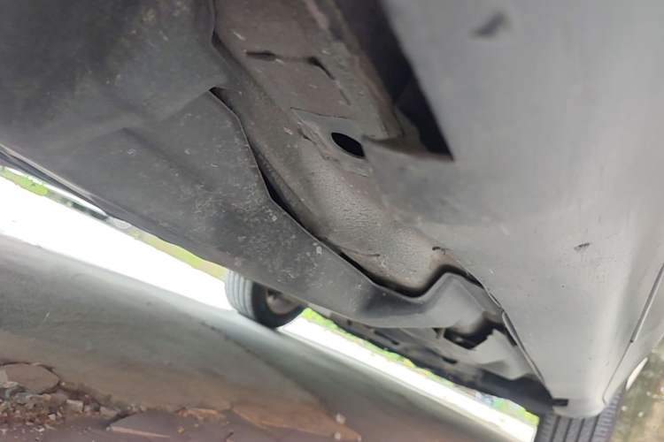 Used Jeep Cherokee 2014 2.4L Luxury Edition Chassis Rear Right