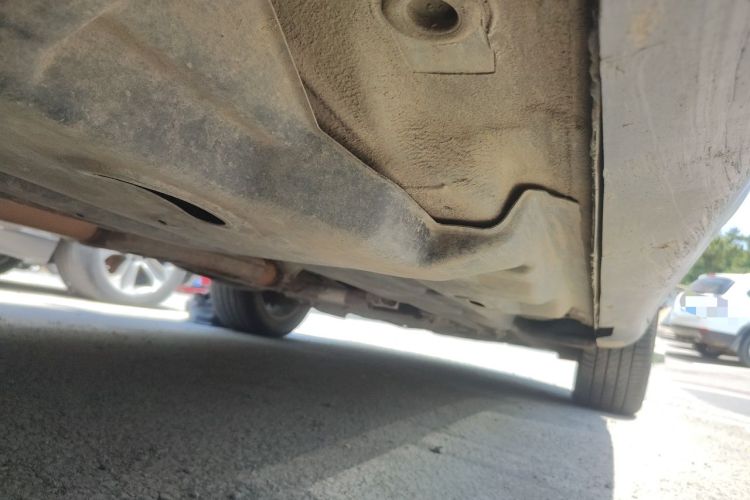 Used Jeep Cherokee 2014 2.4L Luxury Edition Chassis Rear Right