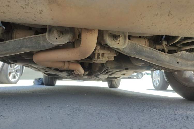 Used Jeep Cherokee 2014 2.4L Luxury Edition Chassis Rear