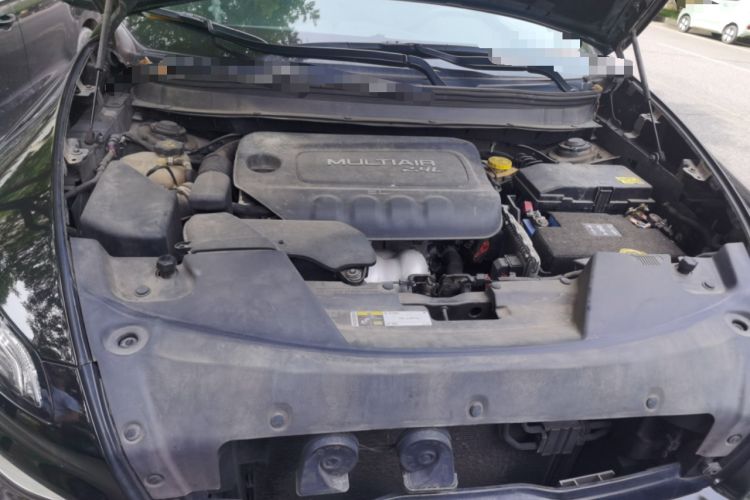 Used Jeep Cherokee 2014 2.4L Luxury Edition Engine Bay