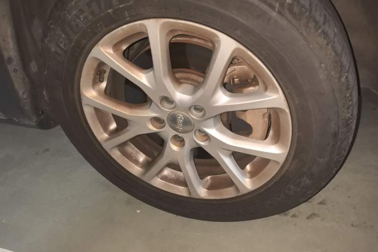 Used Jeep Cherokee 2014 2.4L Urban Edition Exterior 7