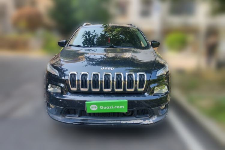 Used Jeep Cherokee 2014 2.4L Luxury Edition Front