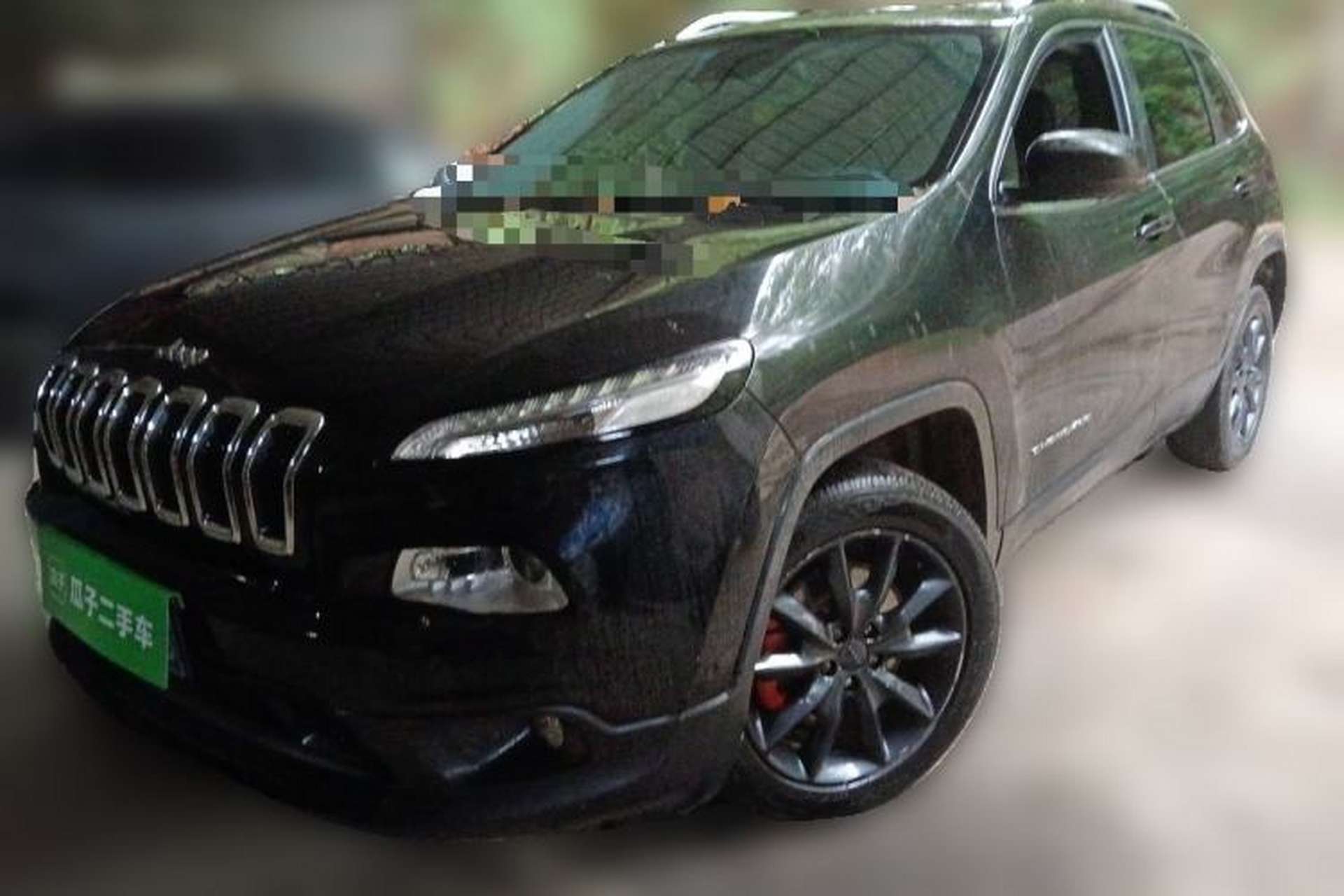 Used Jeep Cherokee 2014 2.4L Luxury Edition Front Left 45 Deg