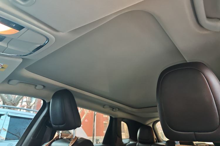 Used Jeep Cherokee 2014 2.4L Luxury Edition Headliner