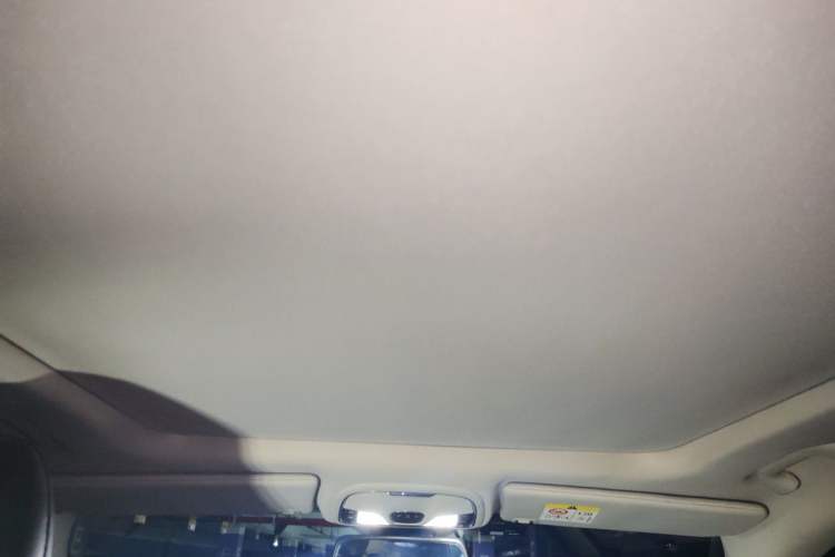 Used Jeep Cherokee 2014 2.4L Urban Edition Headliner
