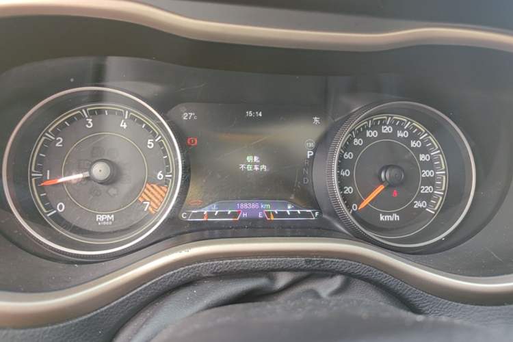 Used Jeep Cherokee 2014 2.4L Luxury Edition Instrument Cluster