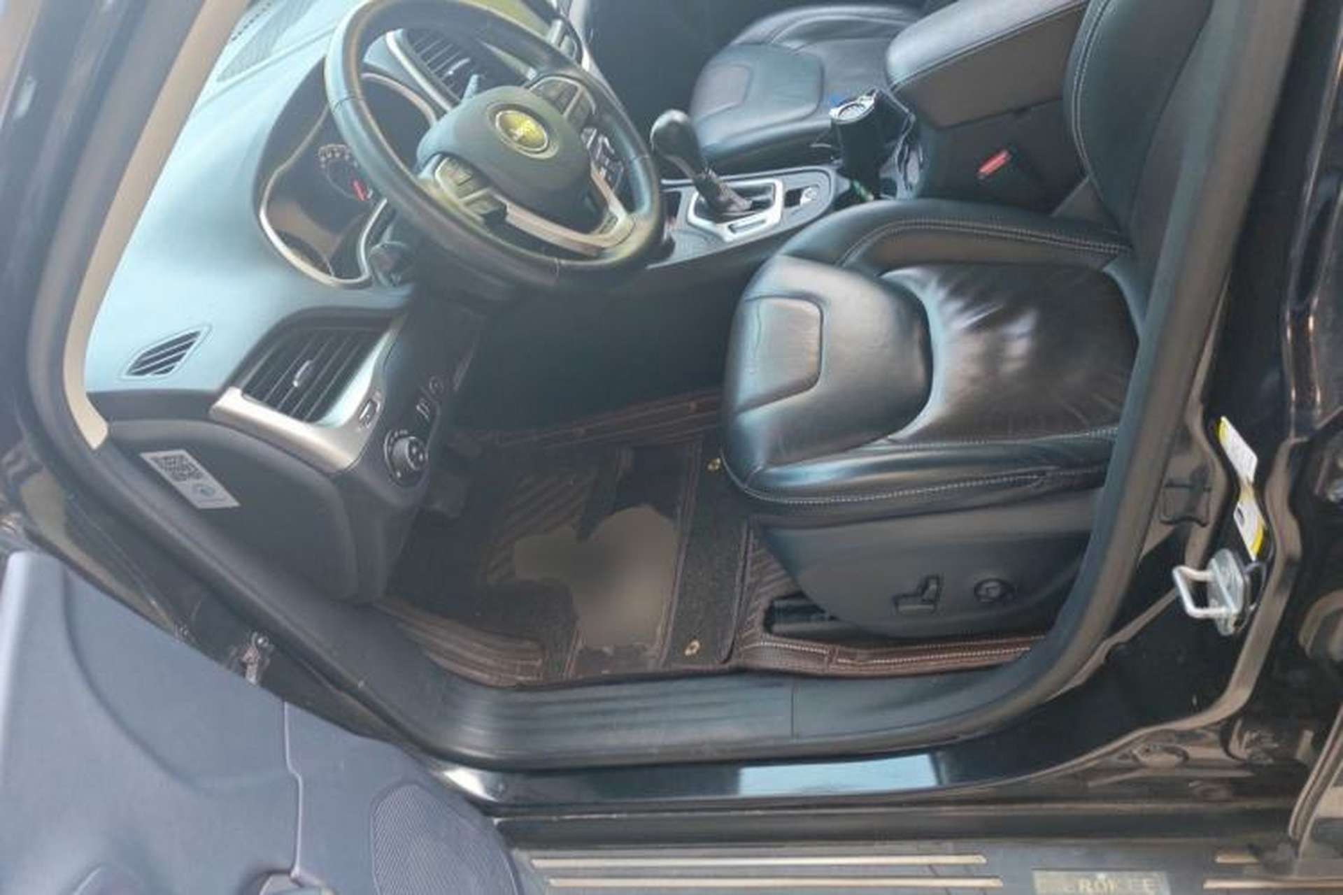 Used Jeep Cherokee 2014 2.4L Urban Edition Left Front Seat
