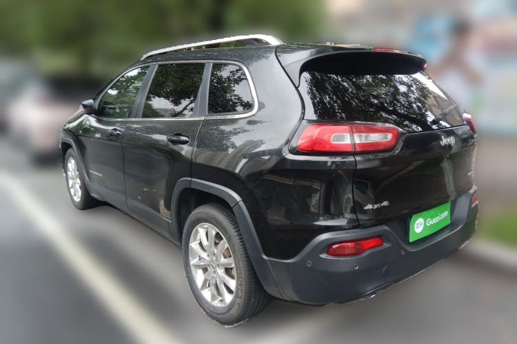 Used Jeep Cherokee 2014 2.4L Luxury Edition Rear Left 45 Deg