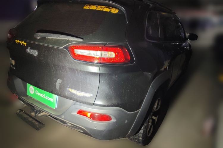Used Jeep Cherokee 2014 2.4L Urban Edition Rear Right 45 Deg