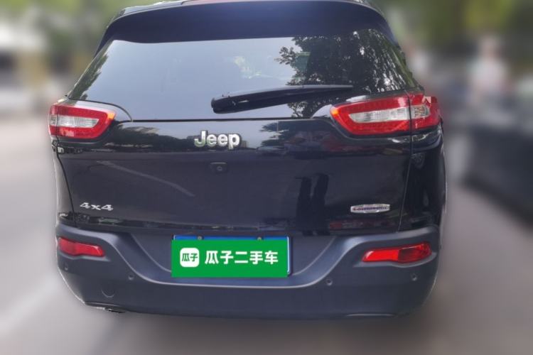 Used Jeep Cherokee 2014 2.4L Luxury Edition Rear