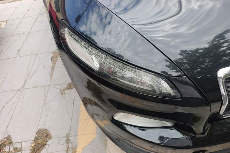 Used Jeep Cherokee 2014 2.4L Luxury Edition Right Front Headlight