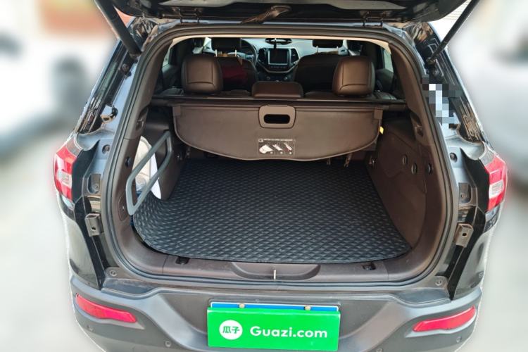 Used Jeep Cherokee 2014 2.4L Luxury Edition Trunk