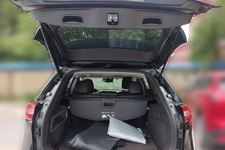 Used Jeep Cherokee 2014 2.4L Luxury Edition Trunk