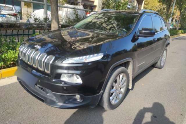 Used Jeep Cherokee 2014 2.4L Luxury Edition