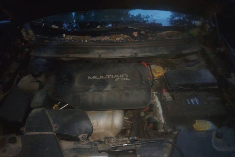 Used Jeep Cherokee 2014 2.4L Urban Edition Engine Bay