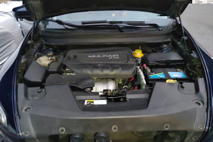 Used Jeep Cherokee 2014 2.4L Luxury Edition Engine Bay