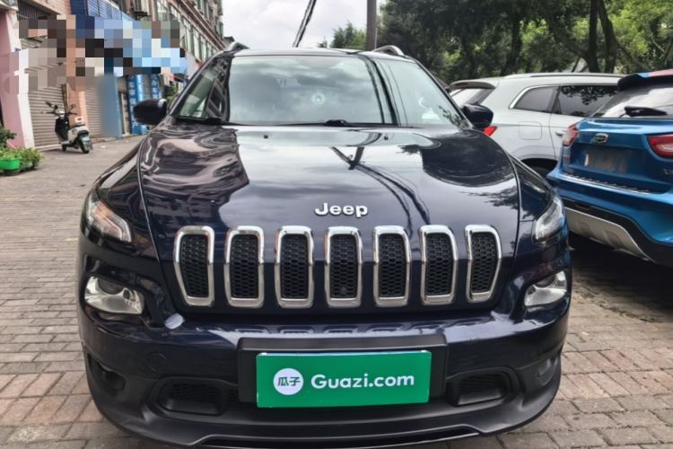 Used Jeep Cherokee 2014 2.4L Urban Edition Front
