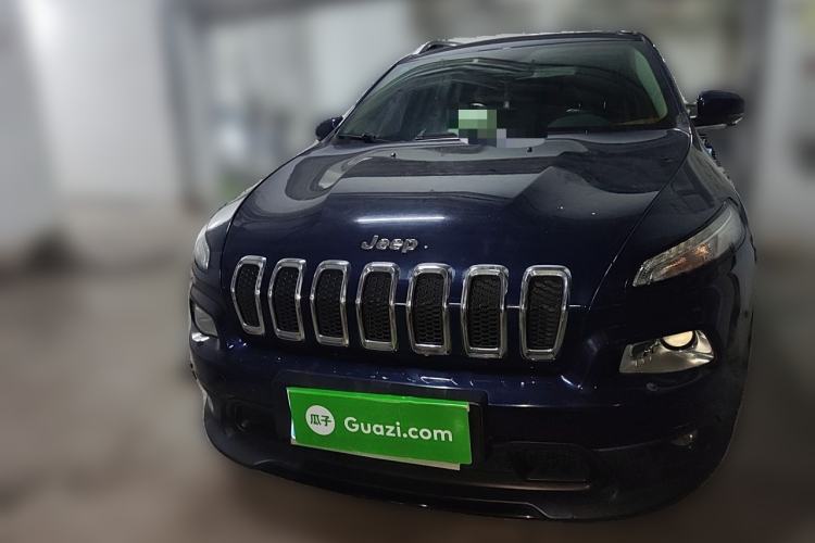 Used Jeep Cherokee 2014 2.4L Luxury Edition Front