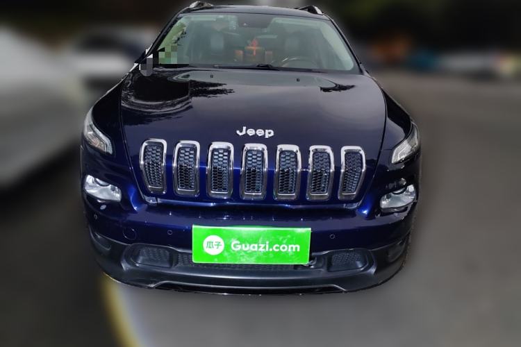 Used Jeep Cherokee 2014 2.4L Luxury Edition Front