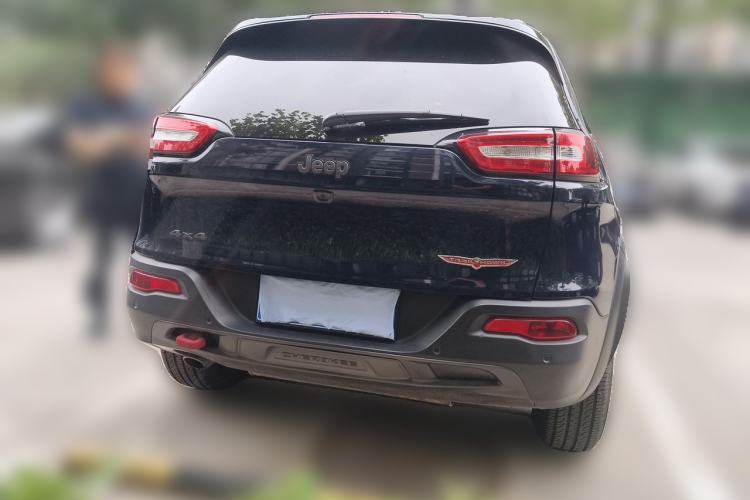 Used Jeep Cherokee 2014 2.4L High-Performance Version Rear
