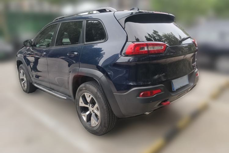 Used Jeep Cherokee 2014 2.4L High-Performance Version Rear Left 45 Deg