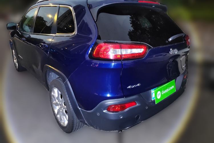 Used Jeep Cherokee 2014 2.4L Luxury Edition Rear Left 45 Deg