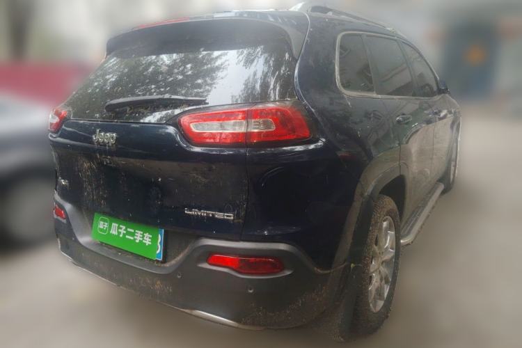 Used Jeep Cherokee 2014 2.4L Urban Edition Rear Right 45 Deg