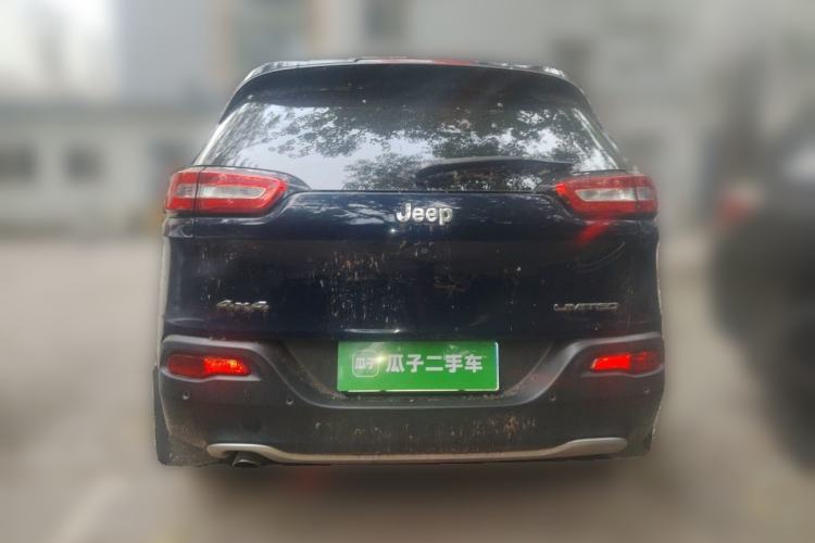 Used Jeep Cherokee 2014 2.4L Urban Edition Rear