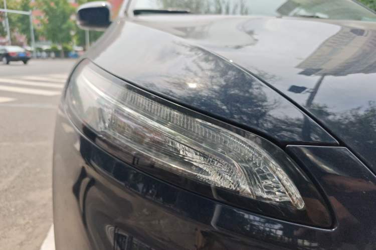 Used Jeep Cherokee 2014 2.4L Elite Edition Right Front Headlight